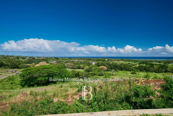 BEL OMBRE - Terrain à bâtir avec vue sur mer et montagnes - 1528 m2