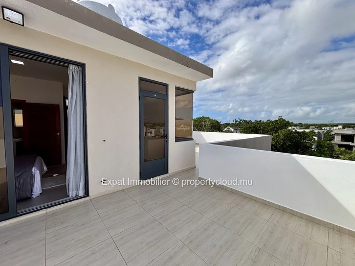 4-Bedroom En-Suite Villa With Private Pool & Garden – Grand Baie