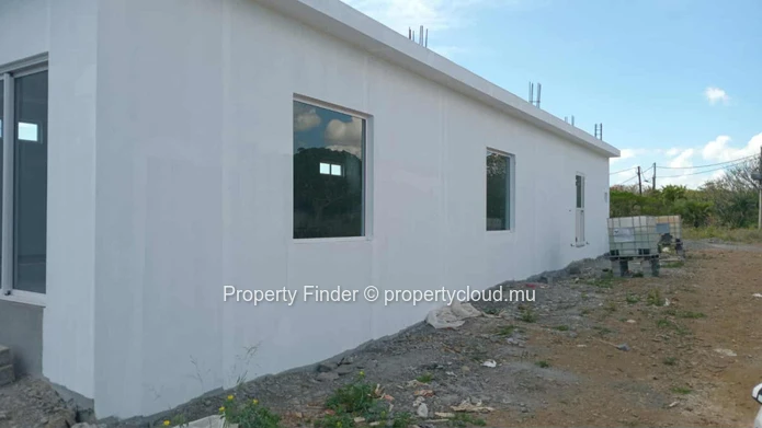 Grand Bay Commercial Property for Rent – Newly Built