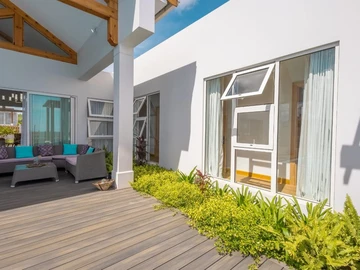 4 Bedroom Villa