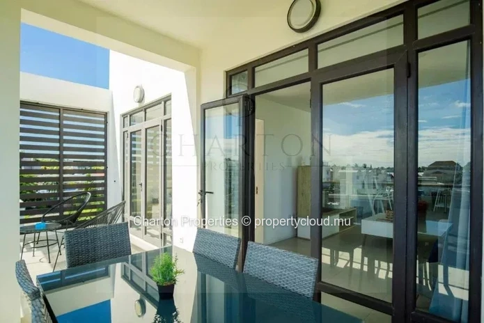 Immeuble de 8 appartements - Une adresse confidentielle à quelques pas de la plage de Trou-aux-Biches