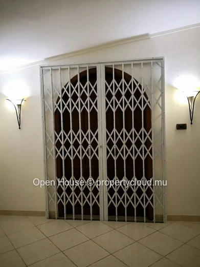 4-Bedroom Villa with Office for Sale in Beau Bassin