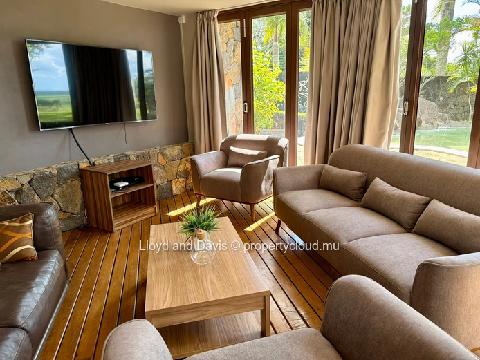 Villa with Panoramic Ocean Views
