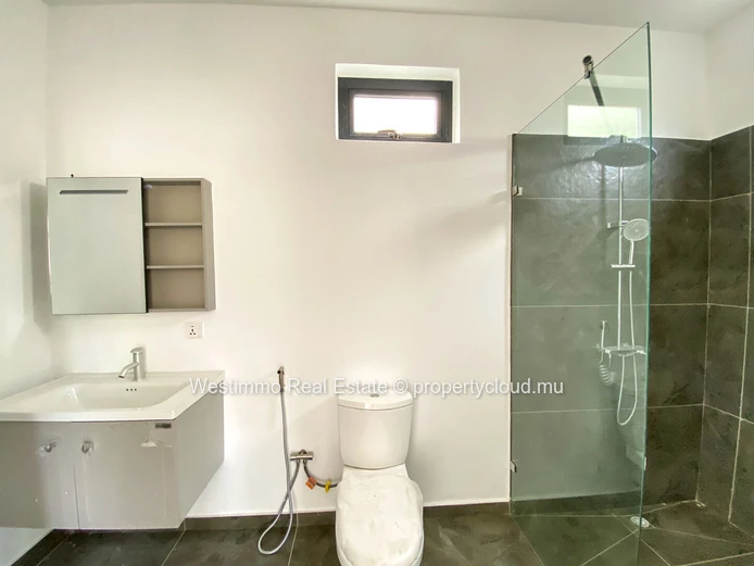 Calodyne - New house for sale 400m from the lagoon