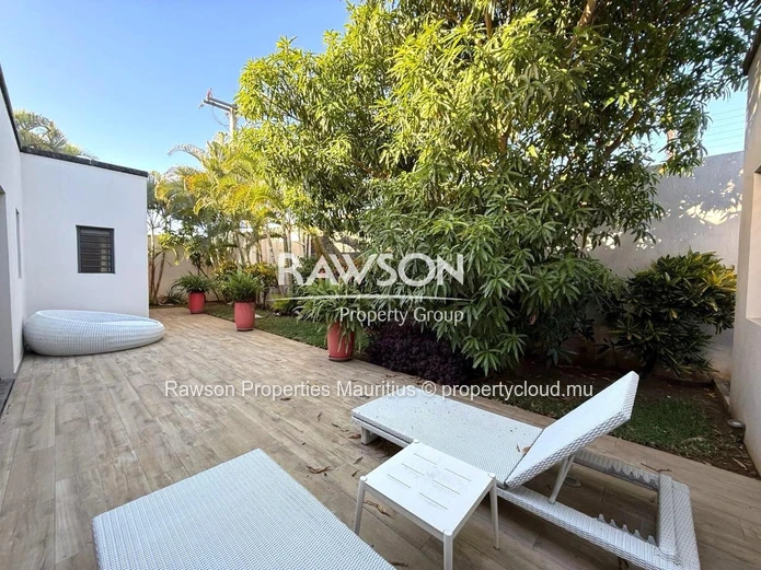 Luxury Villa | 4 En-Suite Bedrooms + Office | Private Pool | Pereybere