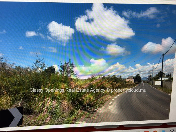 Mont Mascal 14,050 m² — Roadside Land Near Golf & Shops