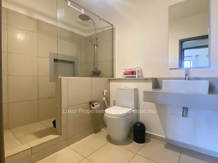 Modern and Cozy Two-Bedroom Apartment for Rent in Moka
