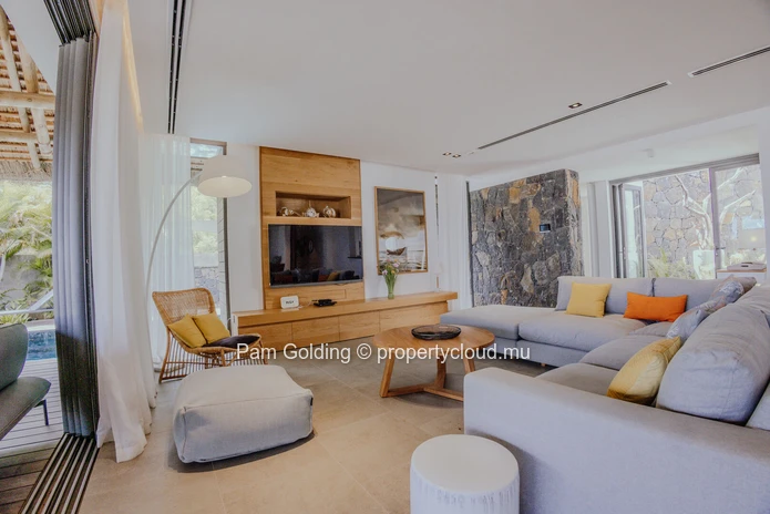 Villa de luxe en bord de mer avec piscine privée à Les Salines Rivière Noire, 3 chambres en suite