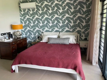 5 Bedroom Villa