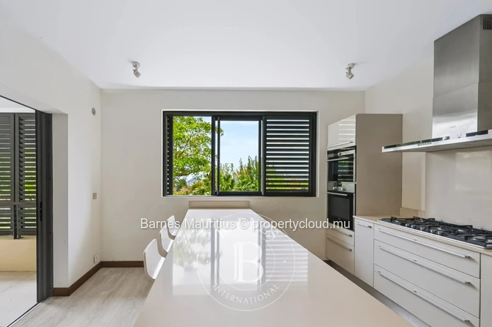 FLORÉAL - Appartement meublé dans une résidence haut de gamme - 3 chambres et bureau