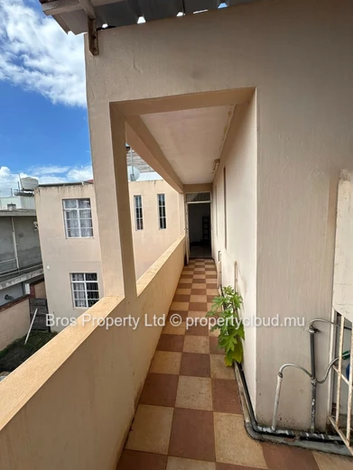 Maison à louer à Verger Les Bains, Pointe aux Sables | 30 000 Rs/mois (négociable)