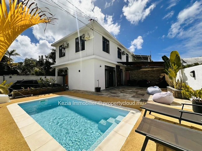 Villa Contemporaine Avec Piscine