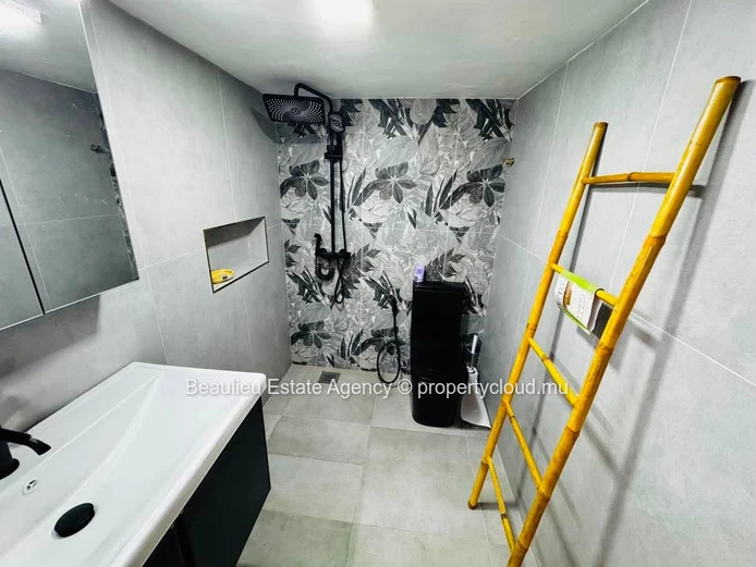 Studio for Rent – Mont Choisy – Rs 25,000/Month