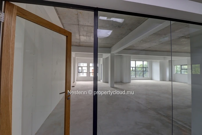 Espace bureau de 101m2 