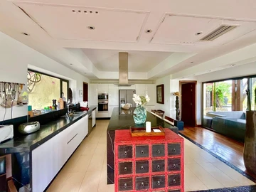 7 Bedroom Villa