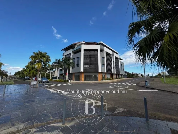 MOKA / HELVETIA - Ground Floor Apartment - 3 Bedrooms
