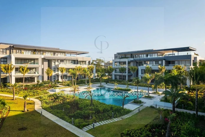 Appartement de 2 chambres en suite avec terrasse et vue dégagée sur le golf