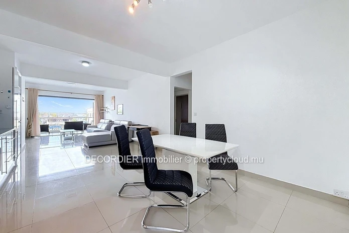 Spacious Apartment for Rent – Pereybère