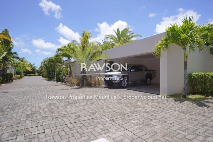 Villa For Sale In A Gatered Estate