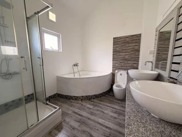 3 Bedroom Townhouse, Duplex