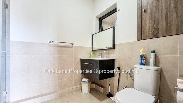 Charmant appartement de 2 chambres avec piscine privée à Sodnac