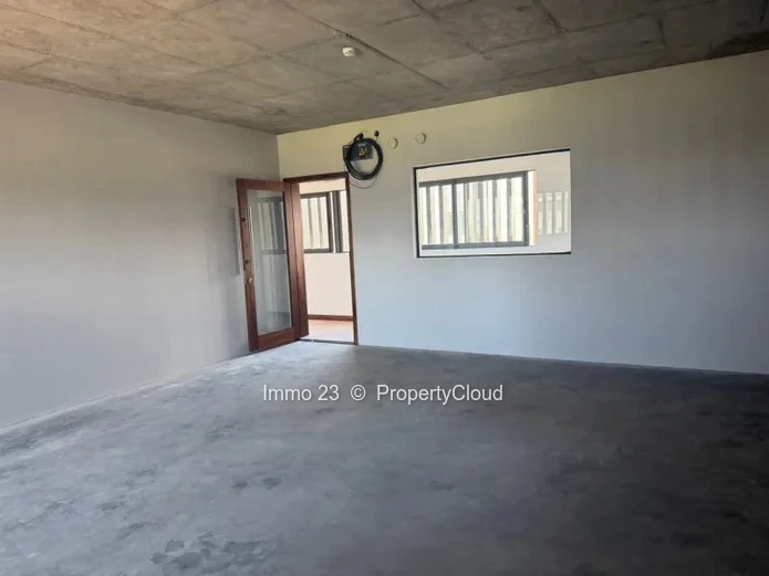 Office - 38m2 - Moka - Ref. BU96194LO