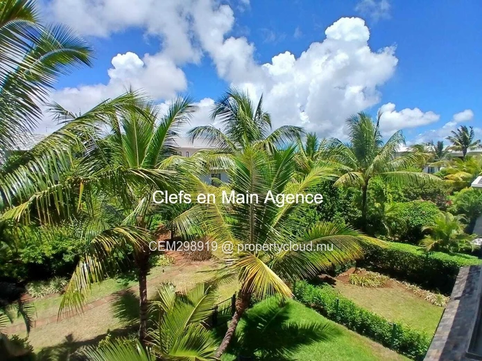Duplex de Luxe Meublé à Louer – Azuri Village, Roches Noires