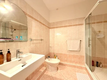 4 Bedroom Apartment