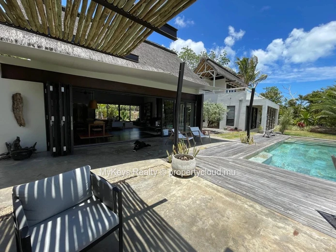 Luxury Villa - Black River - 4 Bedrooms