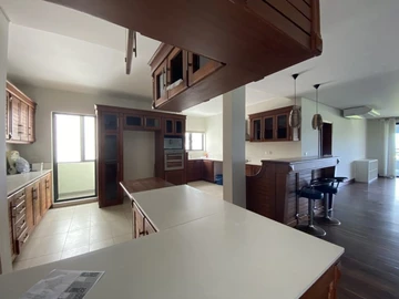Appartement de 4 Chambres
