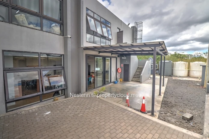 Commercial building with 70 parking spaces