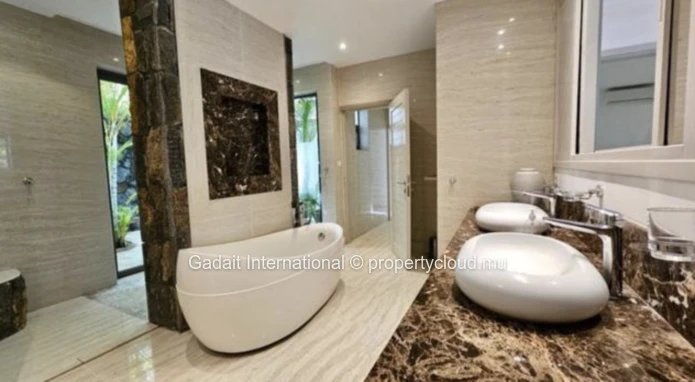 Anahita Mauritius – Elegant 5-Bedroom Villa with Pool | Long-Term Rental €9,000 / Month