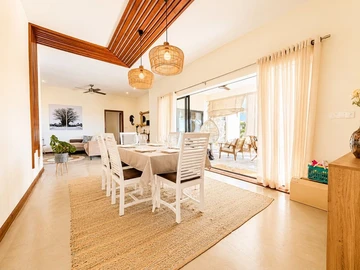4 Bedroom Villa