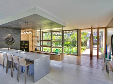 5 Bedroom Villa