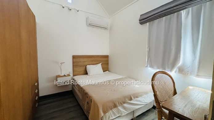 Duplex de 3 chambres à Bain Boeuf, non loin de la plage publique.