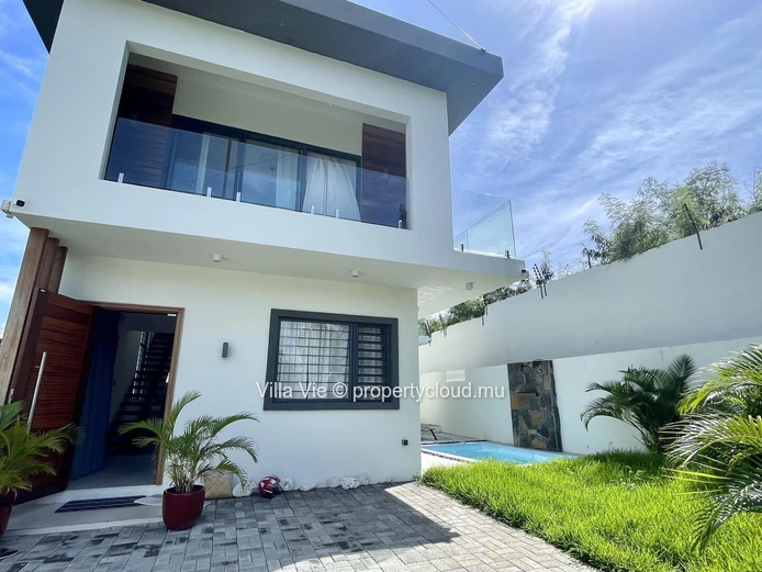 Péreybère - Modern 4-bedroom villa with private pool 