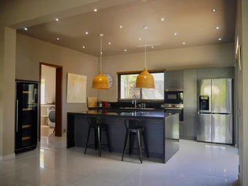 5 Bedroom Villa