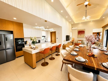 4 Bedroom Villa