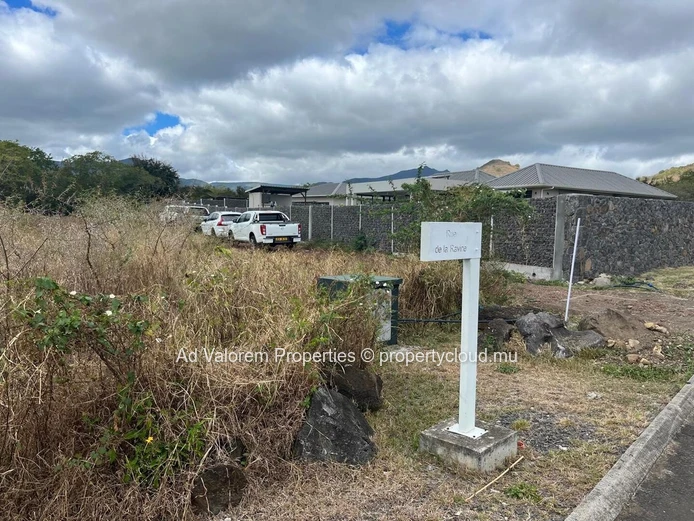 Terrain à vendre à Tamarin (Mandat exclusif)