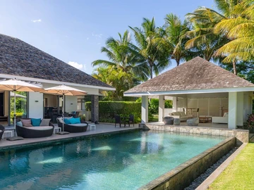 6 Bedroom Villa