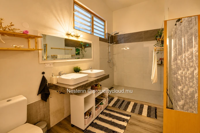 Belle maison de 3 chambres avec piscine, idéale pour une famille