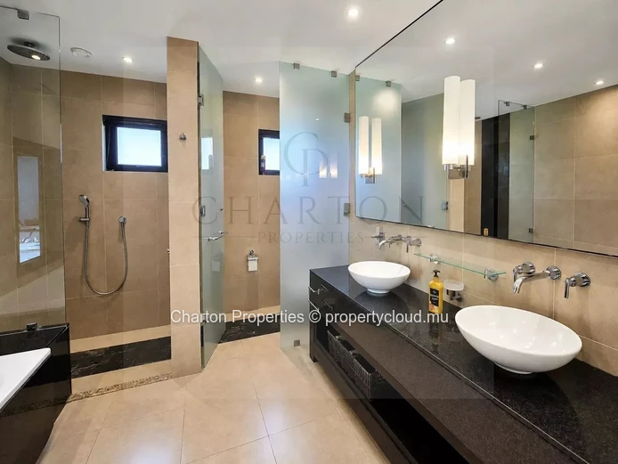 Appartement 3 chambres entre élégance, golf et art de vivre