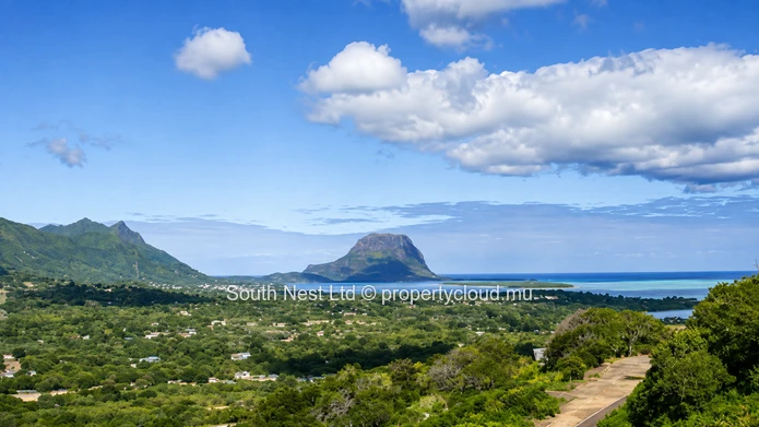 Luxury Tropical Villa in Black River | Exclusive 4-Bedroom Estate Home