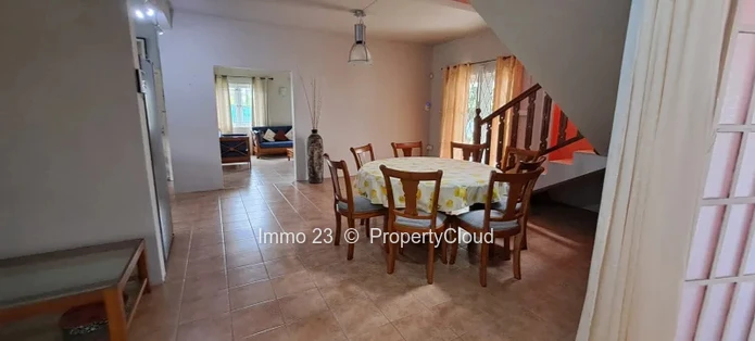 Maison / Villa - 5 chambres - Moka - Ref. MA85404LO