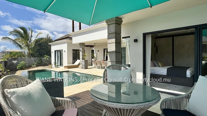 Harmonie et Élégance – Villa de 4 Chambres à Louer avec Piscine et Bureau à Flic en Flac