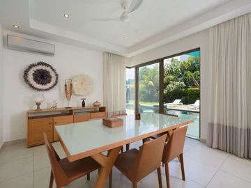 4 Bedroom Villa