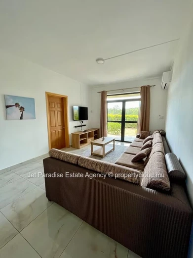 Modern Sea View Apartment with Swimming Pool