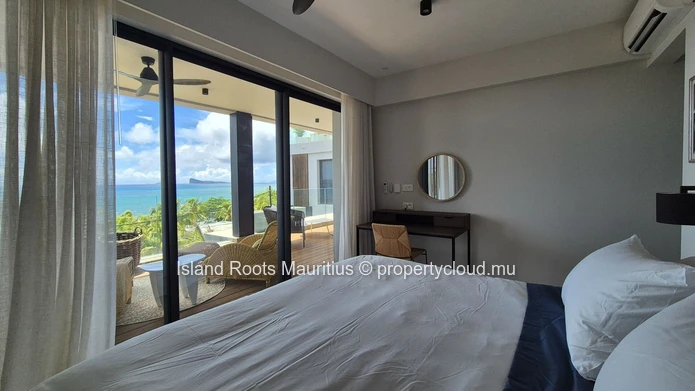 Penthouse d’Exception avec Piscine Privée et Vue Panoramique sur l’Océan à Pointe aux Canonniers