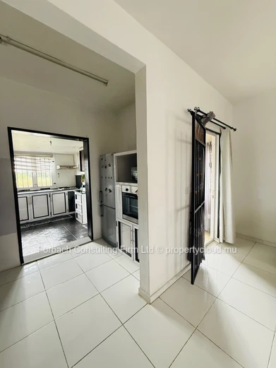 Maison de deux chambres au premier étage 