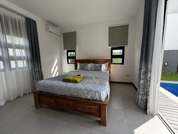 4 Bedroom Villa